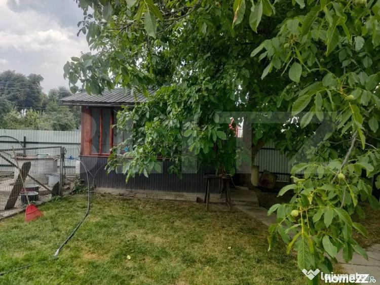 Casă cu 4 camere cu Teren 2190 Mp în Siret