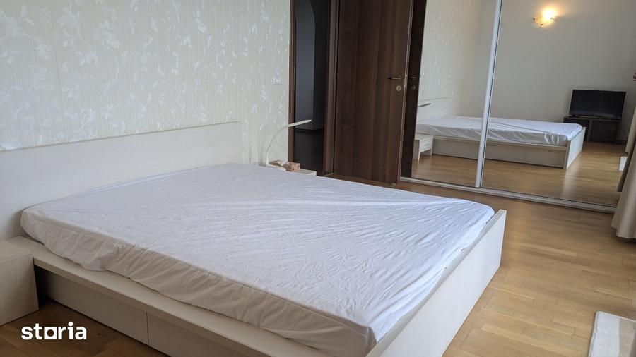 Apartament cu 3 camere în Funcționarilor