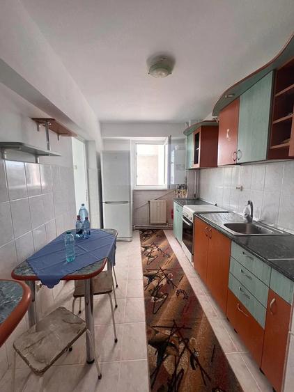 Apartament cu 2 camere decomandat în Mazepa 1