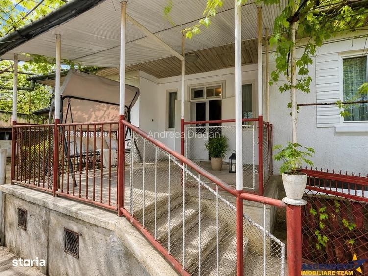 Casa 3 camere, cota teren 446 mp, garaj, terasa, pivnita, Unirii, Targ