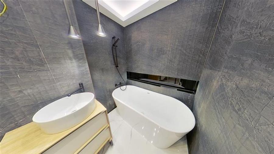 Apartament cu 2 camere decomandat, mobilat în Central