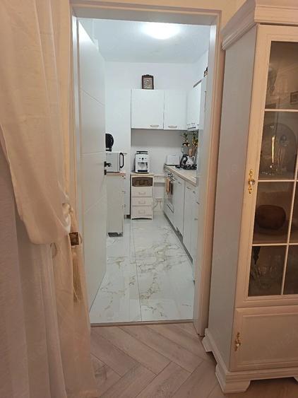 Apartament cu 3 camere decomandat în Bucureștii Noi
