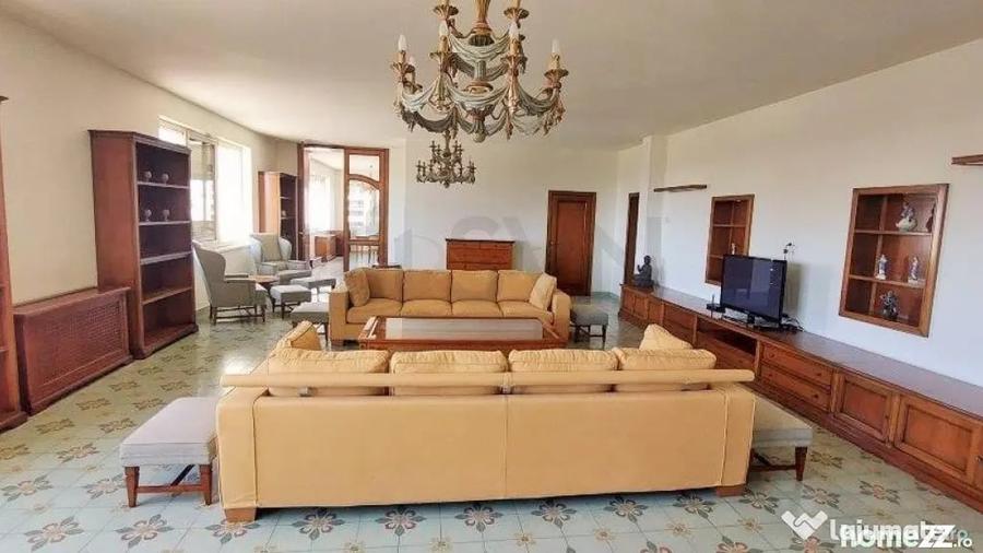 Spațiu comercial, de 350 mp, în Herăstrău
