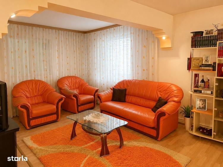 Casă cu 4 camere în Joița