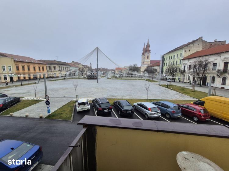 Apartament situat la etaj 1, Piata Catedralei, balcon cu expunere - 11