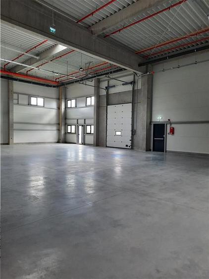 Spațiu industrial, de 2,700 mp, în Jucu