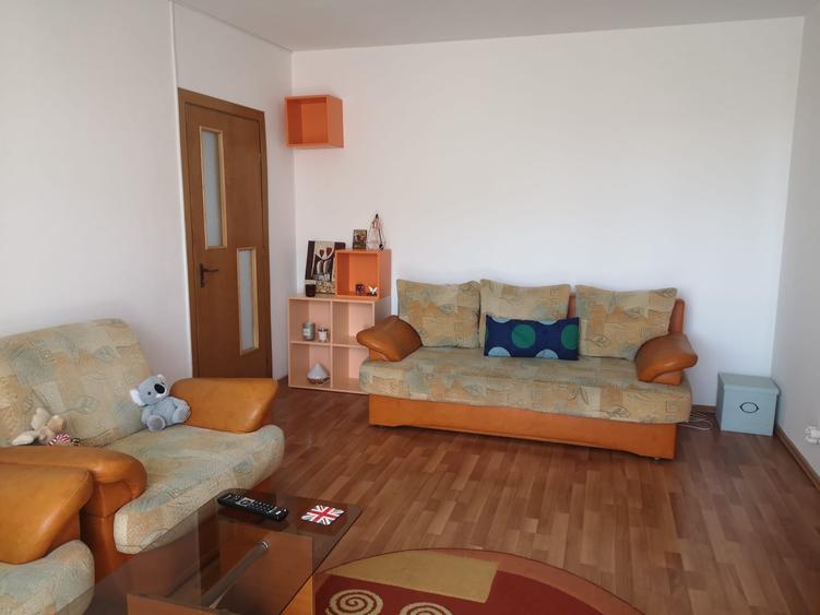 Apartament cu 2 camere semidecomandat în Brâncoveanu