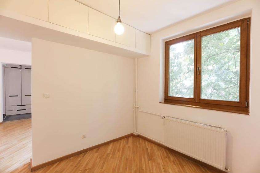 Apartament cu 2 camere semidecomandat în Barbu Văcărescu
