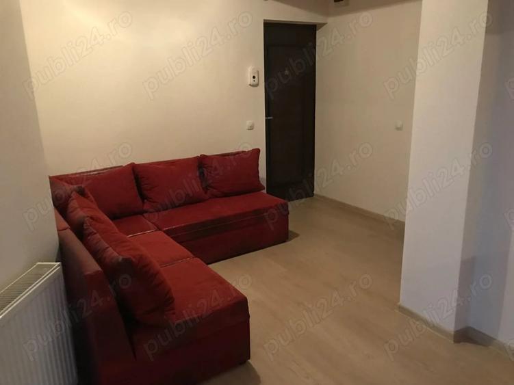 Apartament cu 3 camere decomandat în Republicii