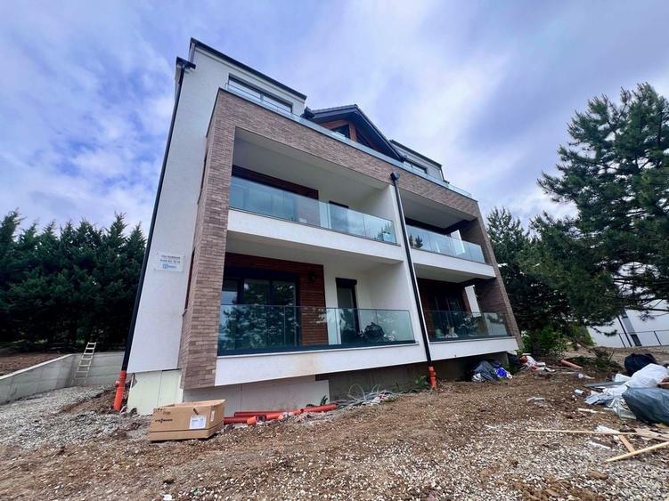 Apartament cu 2 camere decomandat în Cristian