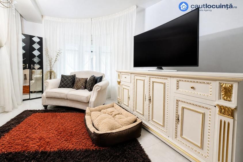 Casă cu 10 camere cu Teren 583 Mp în Dobreni