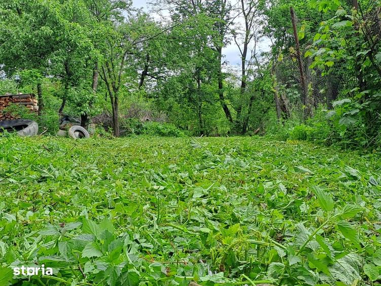 Casă cu 4 camere cu Teren 2000 Mp în Recea