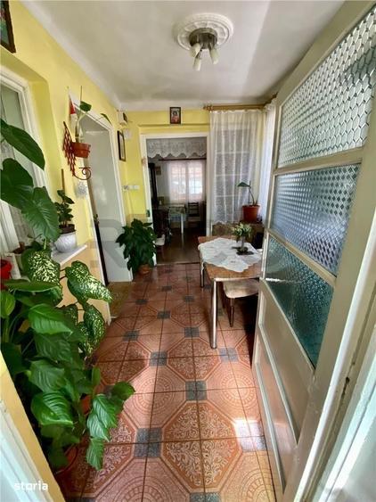 Casă cu 3 camere în Rogerius