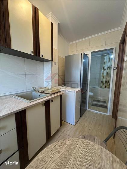 Apartament cu 2 camere nedecomandat în Podu Roș