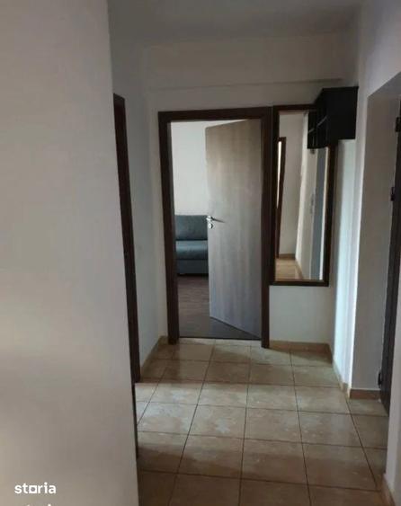 Apartament cu 2 camere decomandat în Apărătorii Patriei