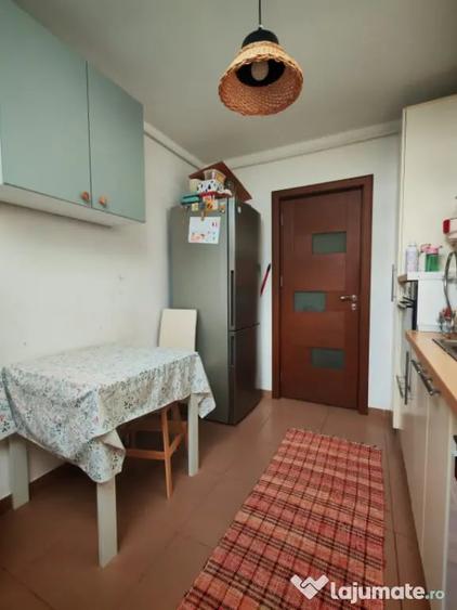 Apartament cu 4 camere decomandat în Baciu