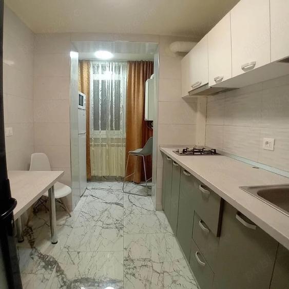 Apartament cu 2 camere decomandat în Micro 16