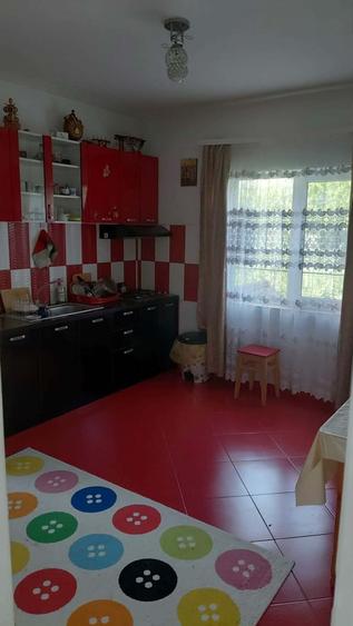 Casă cu 4 camere în Brebu
