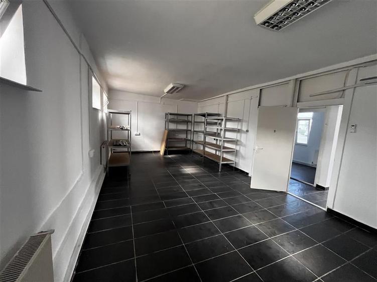 Spațiu comercial, de 80 mp, în B-dul București