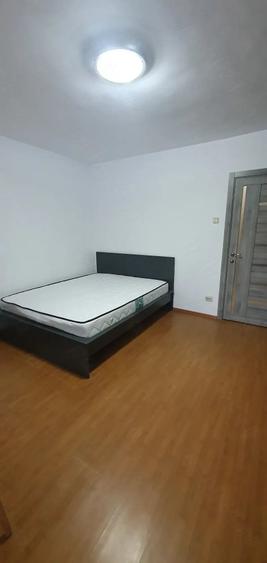 Garsonieră semidecomandată în Titan