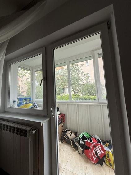 Apartament cu 3 camere decomandat în Mărăști