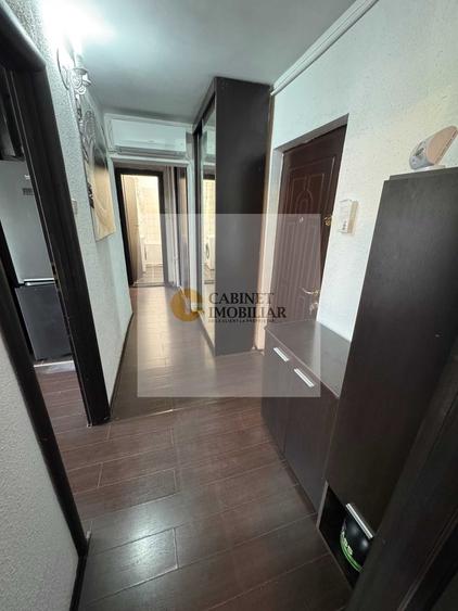 Apartament cu 2 camere decomandat, mobilat în Decebal