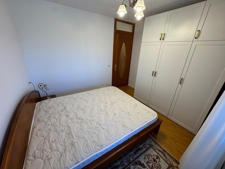 Apartament cu 2 camere decomandat, mobilat în Central