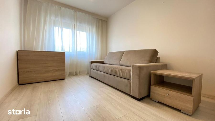 Apartament cu 4 camere decomandat în Astra