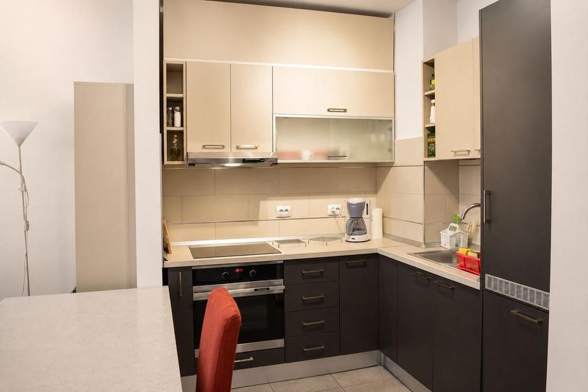 Apartament cu 2 camere semidecomandat, mobilat în Mănăștur