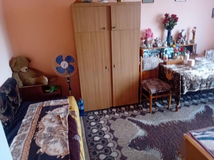 Apartament cu 2 camere decomandat în Precista