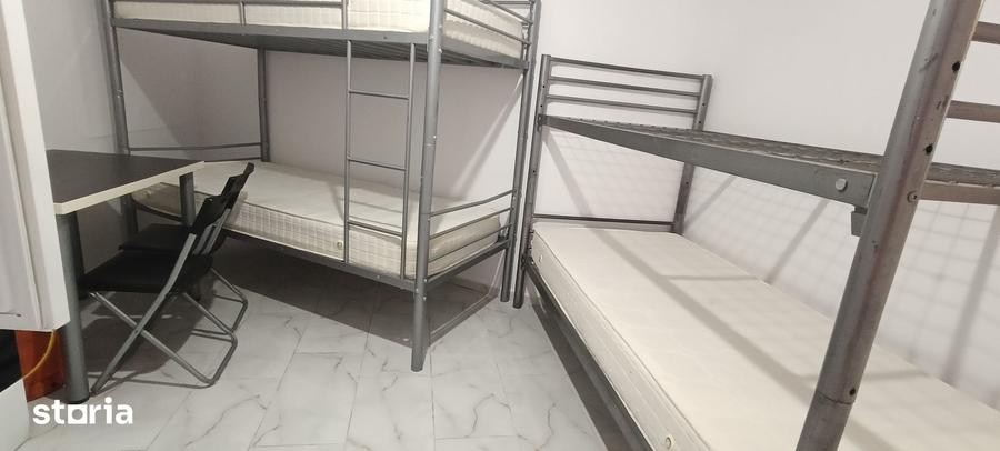 Casă cu 3 camere cu Teren 110 Mp în Andronache