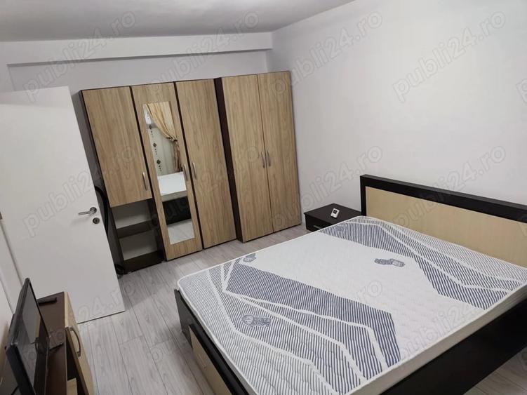 Apartament cu 2 camere semidecomandat în Roșu