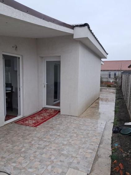 Duplex cu 3 camere cu Canalizare în Variaș