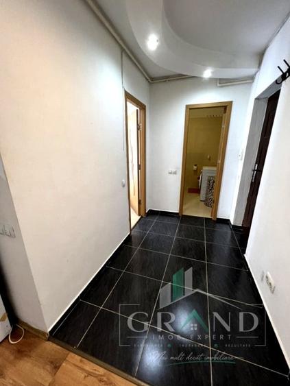 Apartament cu 2 camere semidecomandat, mobilat în Iris