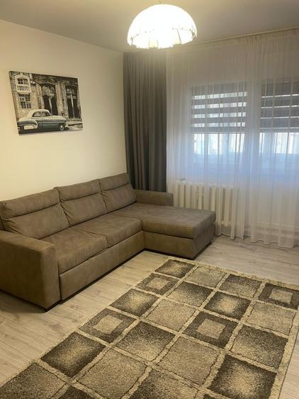 Apartament cu 2 camere semidecomandat, mobilat în Narcisa