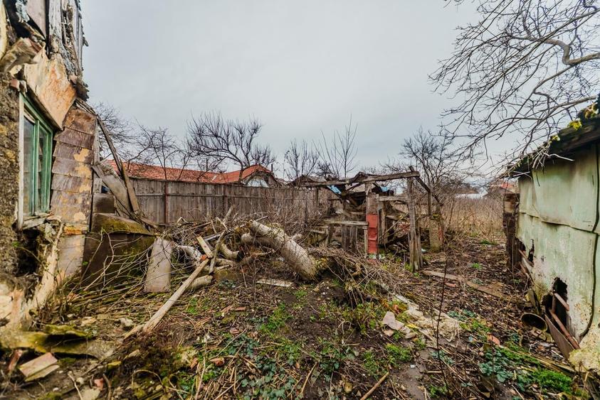 Teren Construcții intravilan de 1216 mp, în Vladimirescu