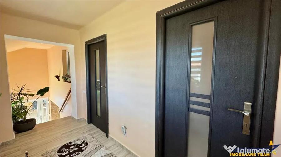Casă cu 3 camere cu Teren 400 Mp în Brâncovenești