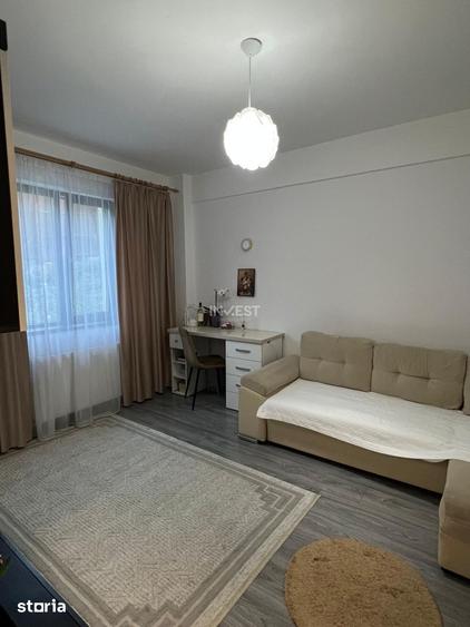 Garsonieră decomandată, mobilată în Cug