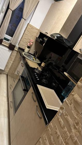 Apartament cu 3 camere decomandat în Dosu Bricii