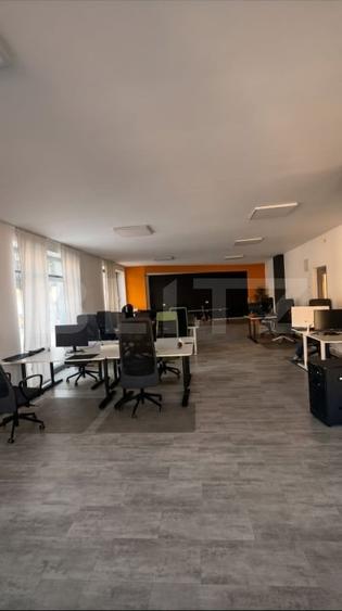 Birou, de 332.26000976563 mp, în Central