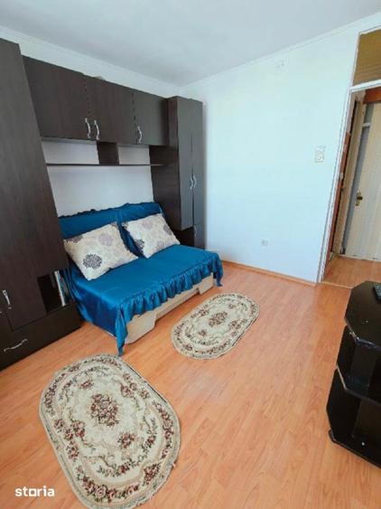 Apartament cu 3 camere decomandat în Berceni