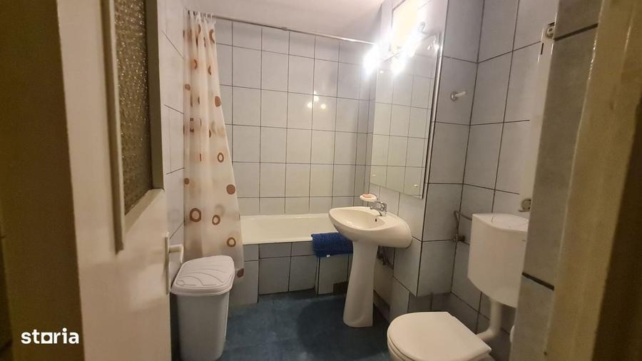 Apartament cu 3 camere decomandat în Ștrand