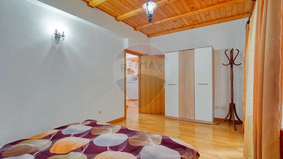 Casă cu 6 camere cu Teren 544 Mp în Cioplea