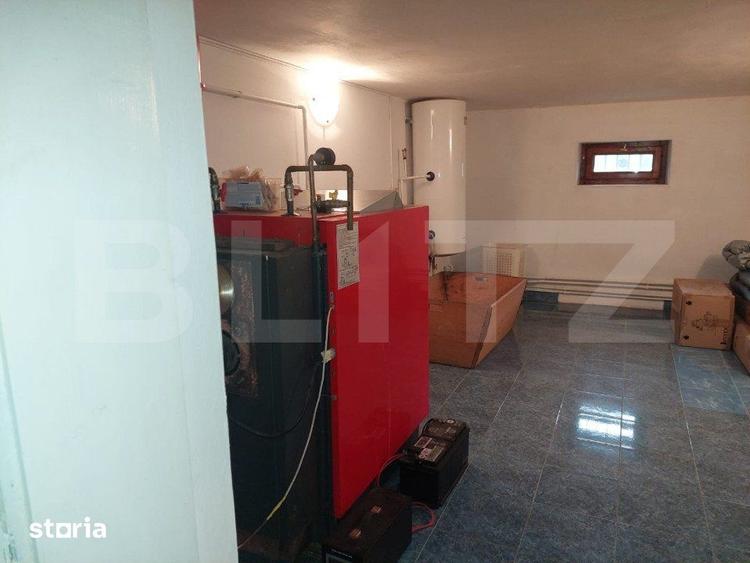 Casă cu 6 camere cu Teren 2000 Mp în Central