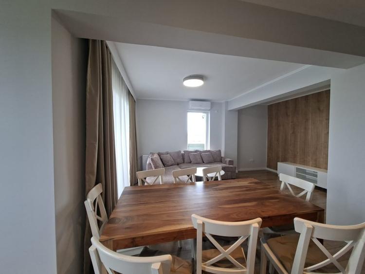 Apartament cu 3 camere decomandat, mobilat în Șelimbăr