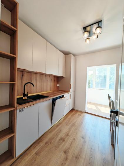 Apartament cu 2 camere decomandat în Timpuri Noi