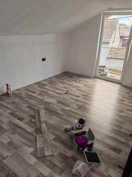 Casă cu Teren 560 Mp în Vânători