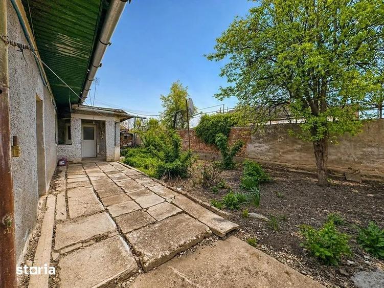 Casă cu 3 camere cu Teren 600 Mp în Central