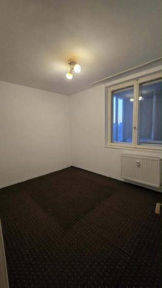 Apartament cu 2 camere semidecomandat în Gara de Nord