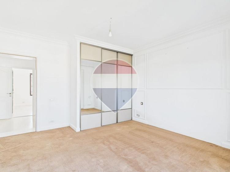 Apartament 4 camere de închiriat în Central Park - 9